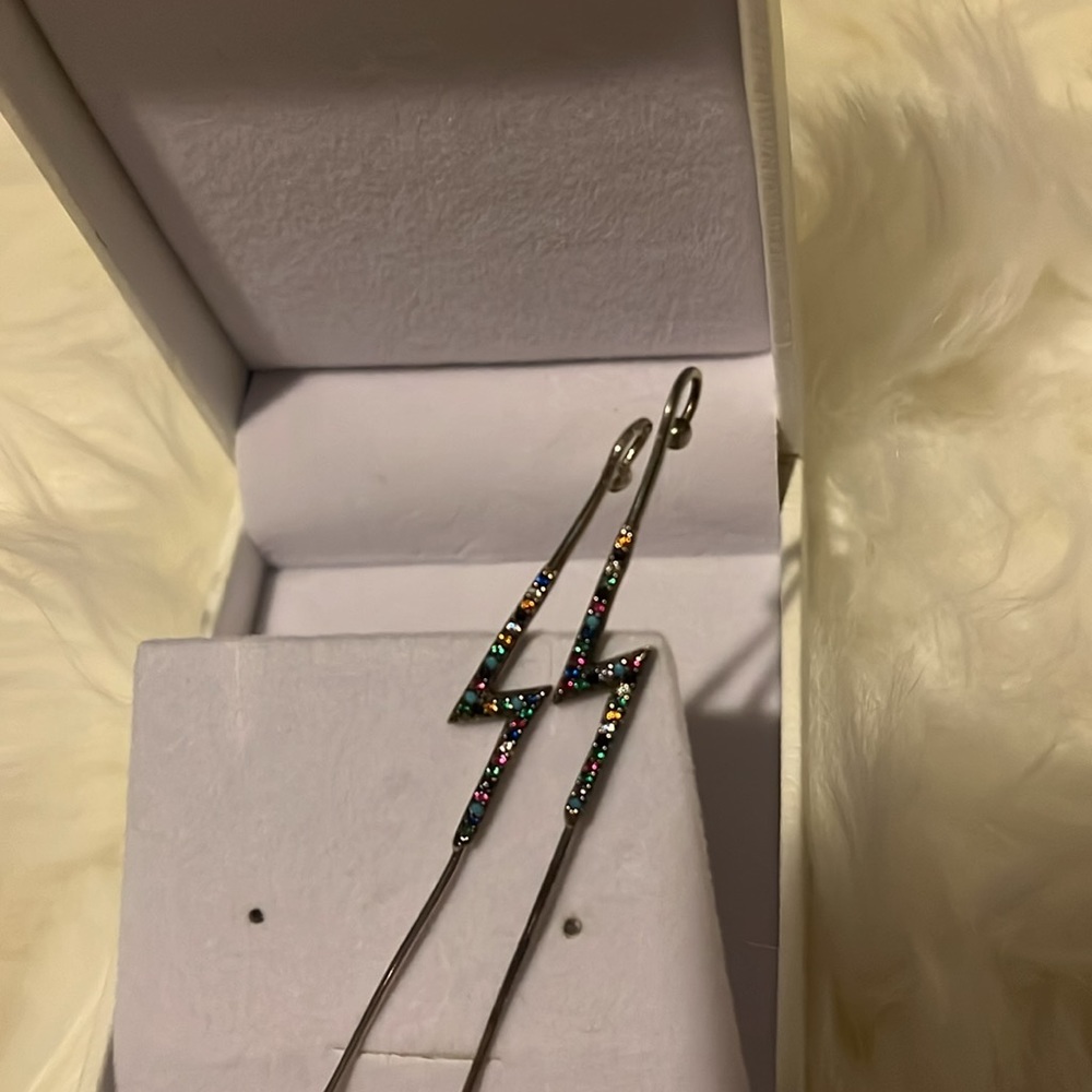 Lightning bolts cubic zirconia silver edgy ear crawler-ear cuff-Valentines - Picture 5 of 6